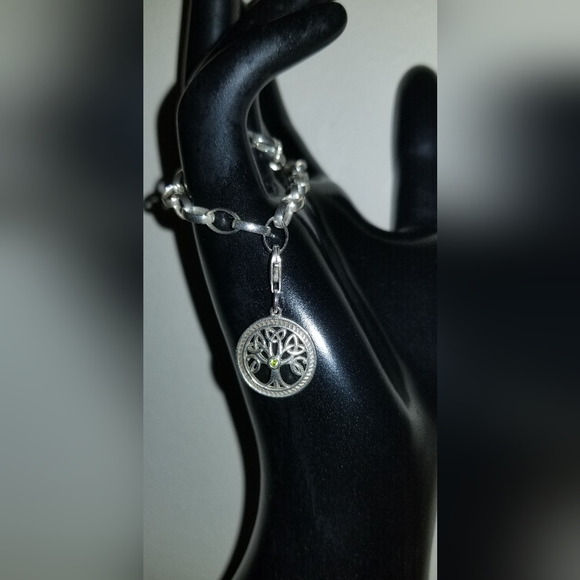 Failte Tree of Life Bracelet - Sterling Silver Peridot Stone. OS - Picture 3 of 5